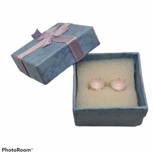 Rose stud earrings